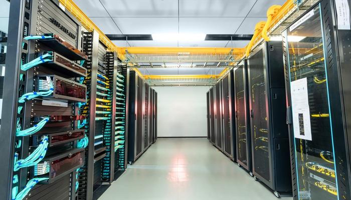 精致机柜：以客户为中心，打造从定制到售后的全链条服务