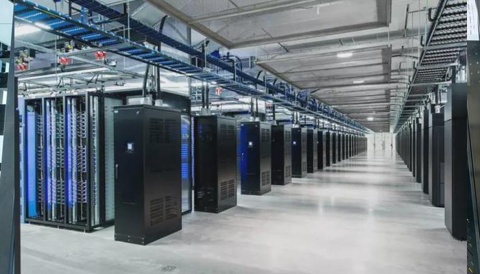 机柜：构建高效数据空间的基石