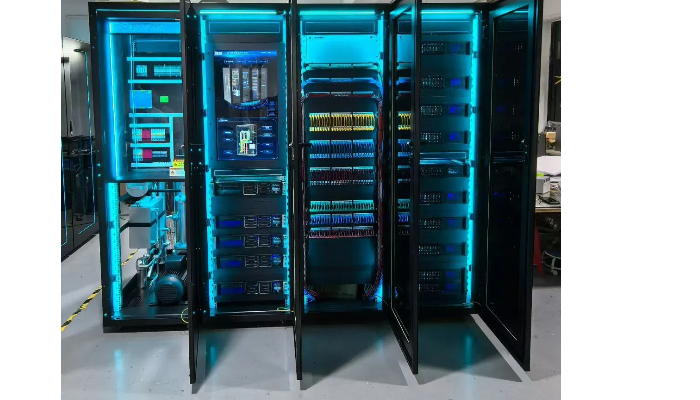 数据中心网络机柜怎么选？20年厂家揭秘3大关键指标！